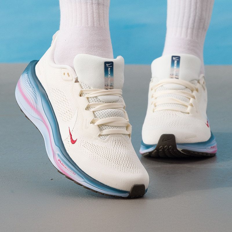 ナイキ レディースシューズ オリジナル ローカット 軽量 通 - Lightweight Road Running Shoes のレビューと価格