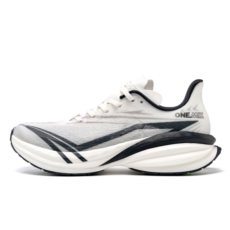 ONEMIX メンズ ランニングシューズ、クッション性のある - Reflective Night Running Shoes のレビューと価格