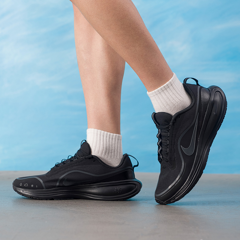 ナイキ メンズシューズ オリジナル 軽量 ロードランニングシ - Lightweight Road Running Shoes のレビューと価格