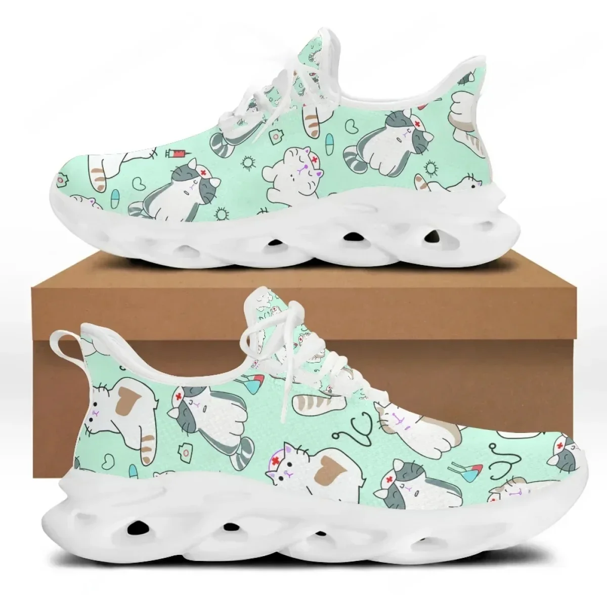 夏の春向けレディースレースアップカジュアルスニーカー、ティー - Knit Fabric Lace Up Sneakers のレビューと価格